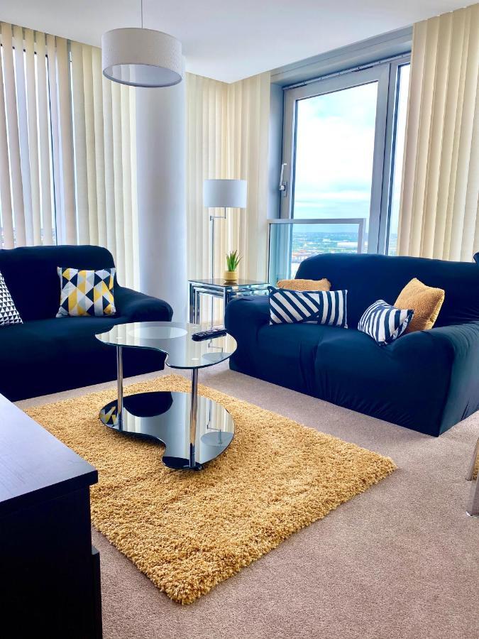 Smartrips Apartments - The Hub Милтън Кейнс Екстериор снимка
