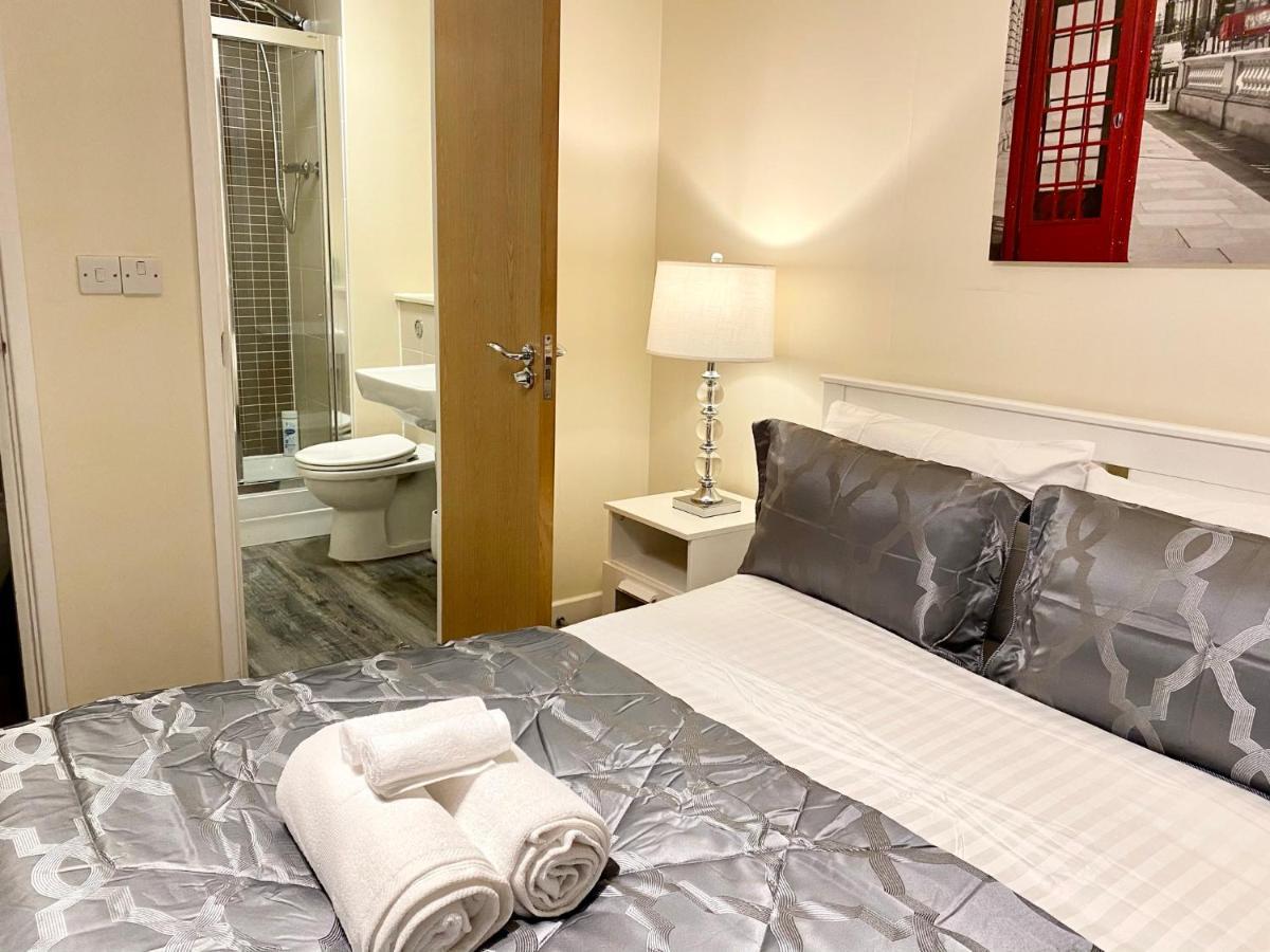Smartrips Apartments - The Hub Милтън Кейнс Екстериор снимка